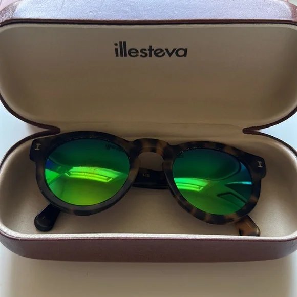 Illesteva | Accessories | Illesteva Leonard Sunglasses  display picture 1